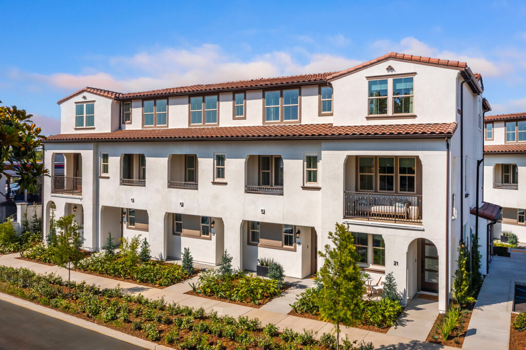 Cordova-Exterior-CMF-Photo-0836-web